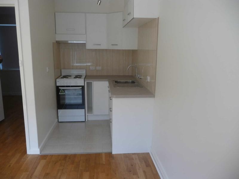 4/4  ORMOND ROAD, Ormond VIC 3204