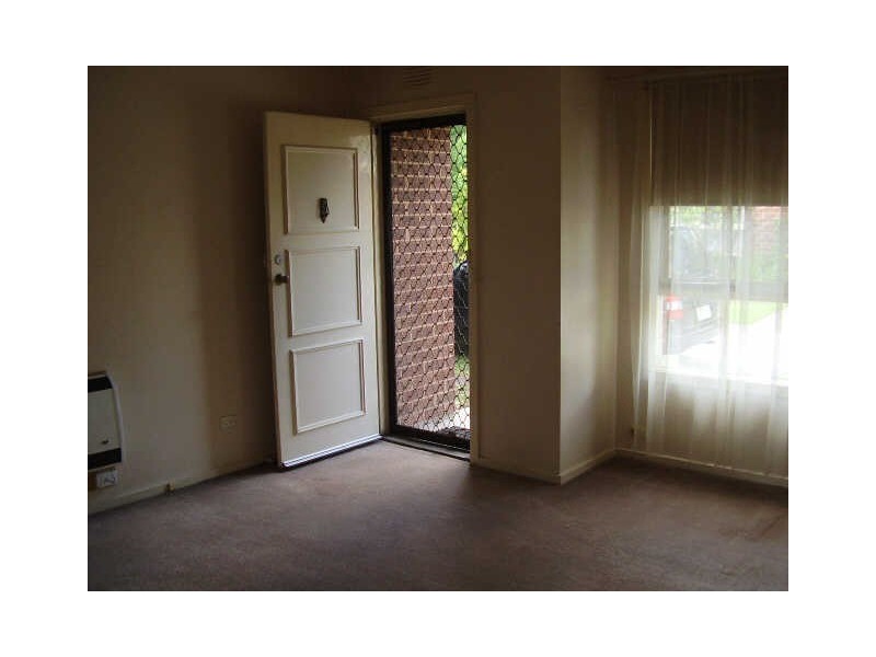 2/10  Moonya Road, Carnegie VIC 3163