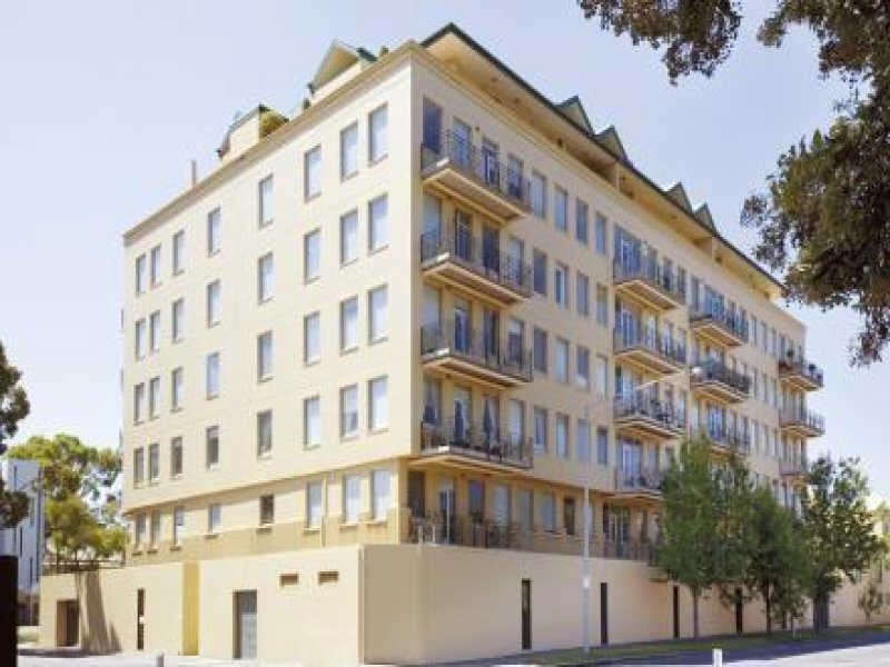 8/2  MacArthur Road, Parkville VIC 3052