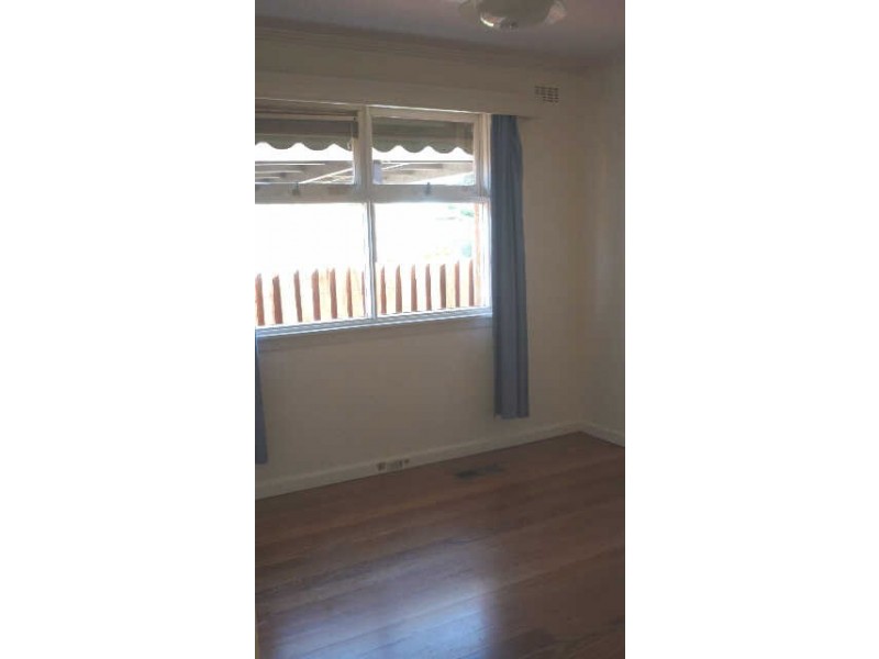 220A  Tucker Road,, Mckinnon VIC 3204