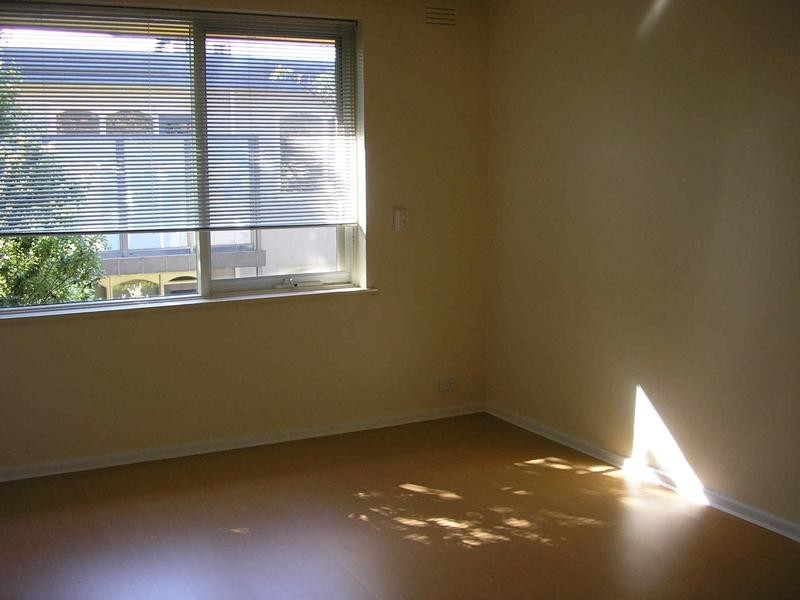 4/13  Holloway Street,, Ormond VIC 3204