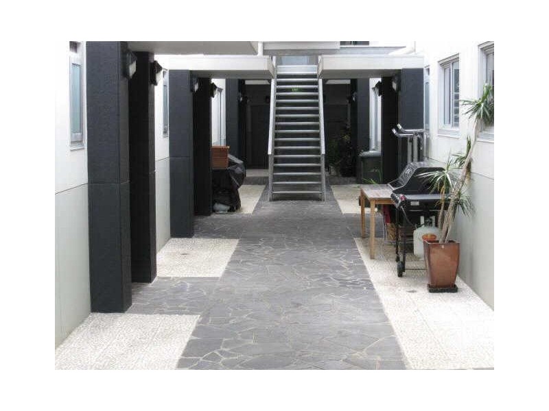 34/185  Barkly Street, St Kilda VIC 3182