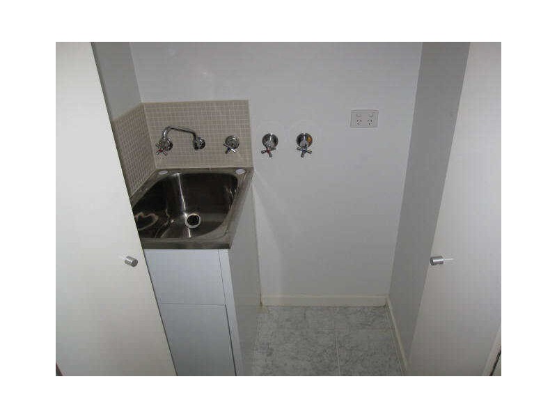 34/185  Barkly Street, St Kilda VIC 3182