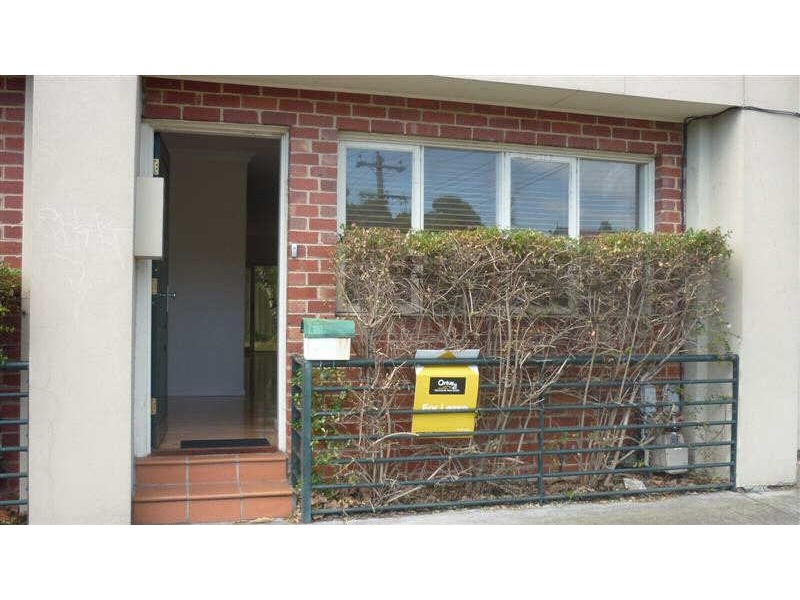 182  Neerim Road, Carnegie VIC 3163