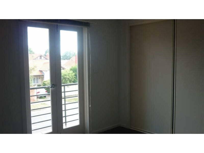 182  Neerim Road, Carnegie VIC 3163