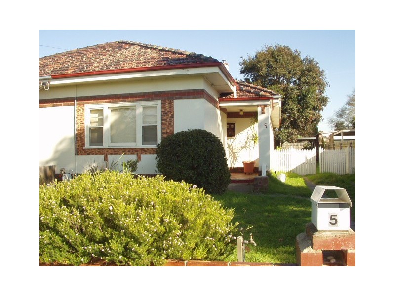 5  Normanby Street, Oakleigh VIC 3166