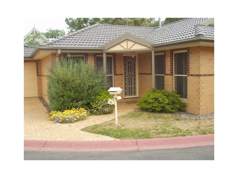 30 Federation Walk, Hughesdale VIC 3166