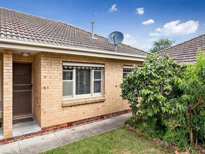 5/102 Truganini Rd, Carnegie VIC 3163