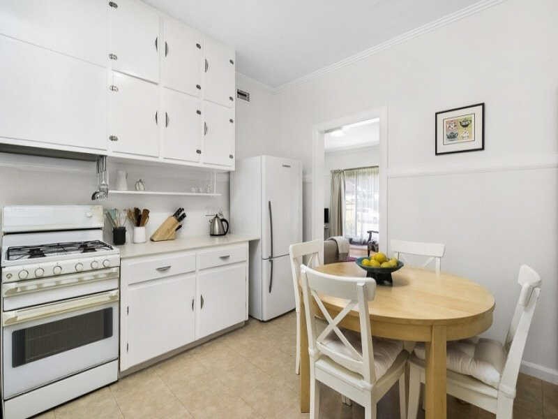 2  Kashmira Street, Bentleigh East VIC 3165