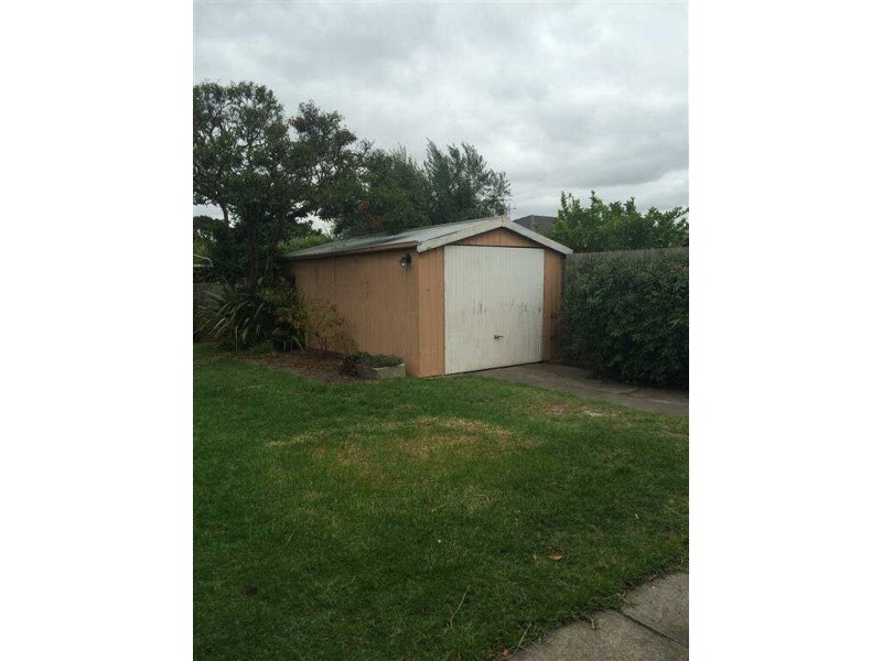 2  Kashmira Street, Bentleigh East VIC 3165