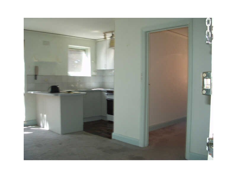 11/8 Wahroongaa Crescent, Murrumbeena VIC 3163