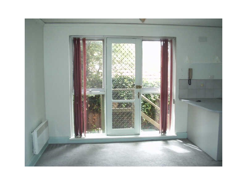 11/8 Wahroongaa Crescent, Murrumbeena VIC 3163