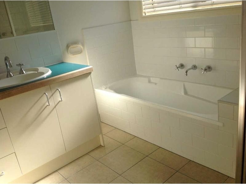 2/47 Jaguar Drive, Clayton VIC 3168