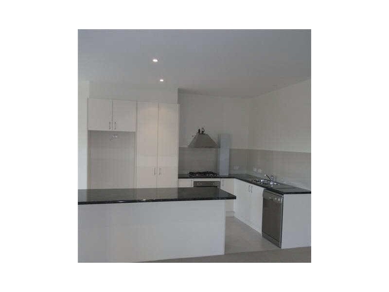 2/73 Waverley Road, Chadstone VIC 3148