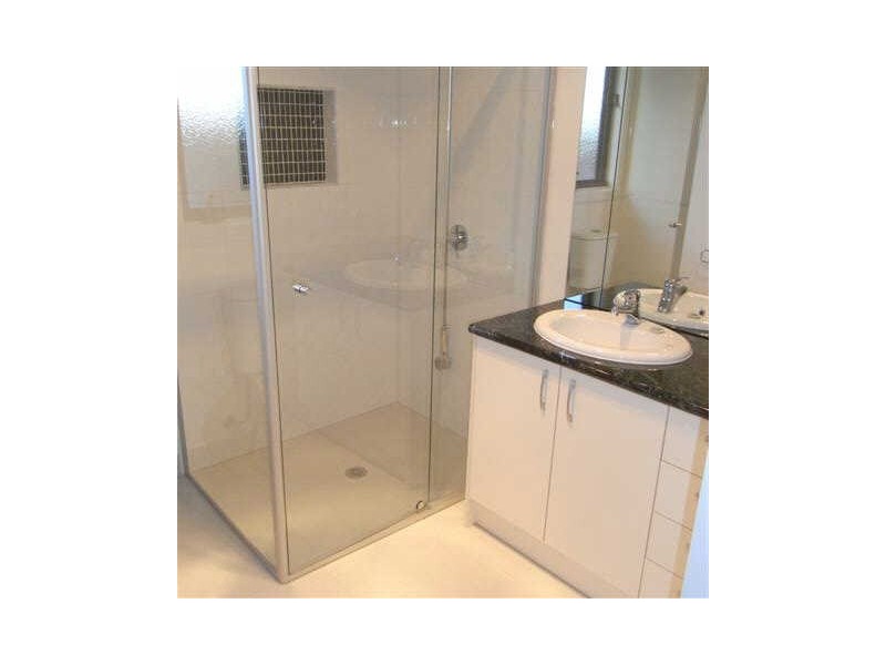 2/73 Waverley Road, Chadstone VIC 3148