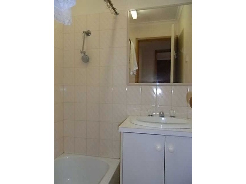 2/160  Oakleigh Road, Carnegie VIC 3163