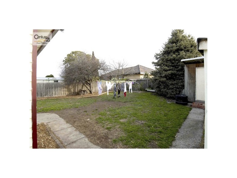 72 Gladstone Road, Dandenong North VIC 3175
