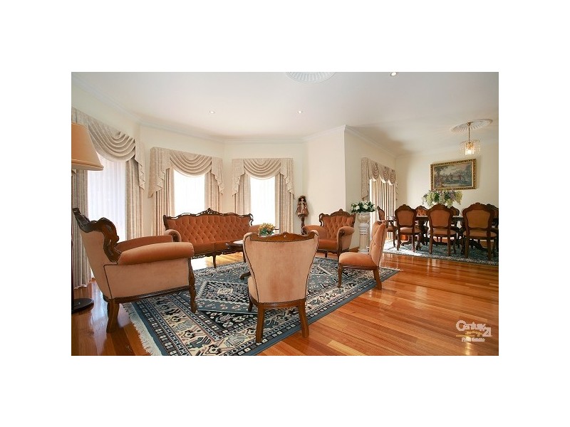 37-39 St Helens Crs, Narre Warren VIC 3805