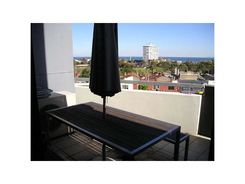 10/185  Barkly Street (Acland Court), St Kilda VIC 3182