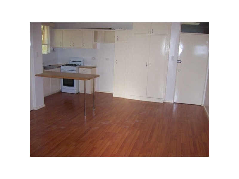 16/12  Robe Street, St Kilda VIC 3182