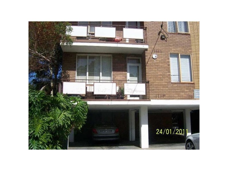 4/9  Greig Court, Elwood VIC 3184