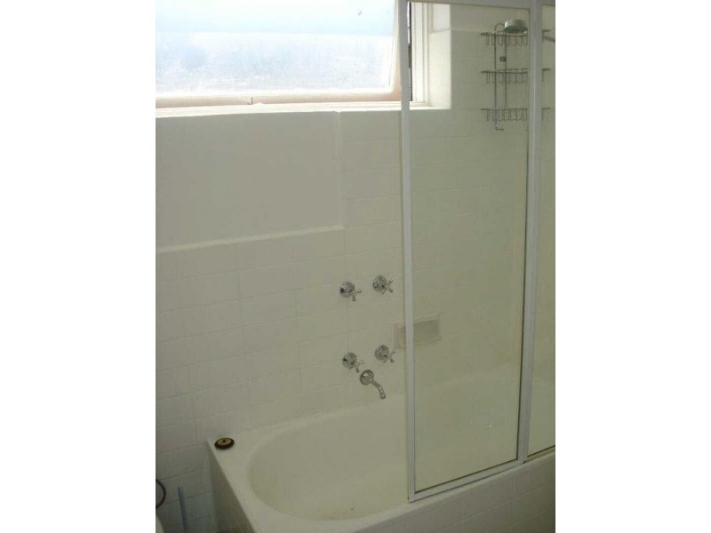 19/14  Mitford Street, St Kilda VIC 3182