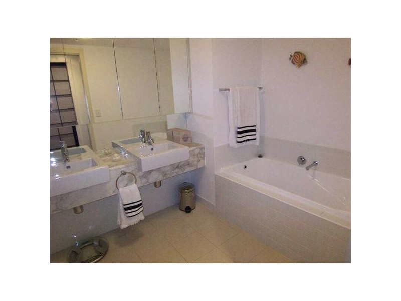 1608/100  Harbour Esplanade, Docklands VIC 3008