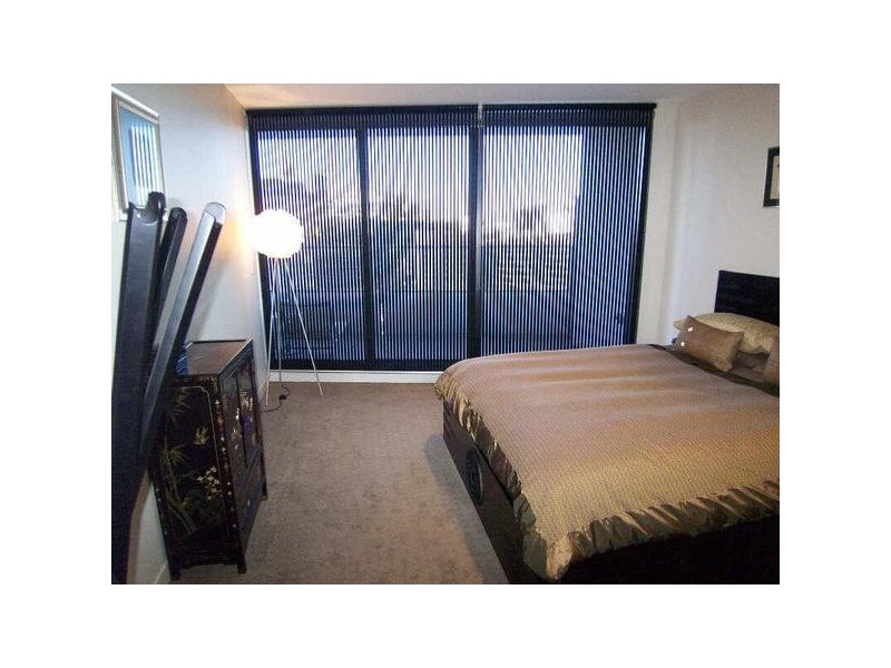 1608/100  Harbour Esplanade, Docklands VIC 3008