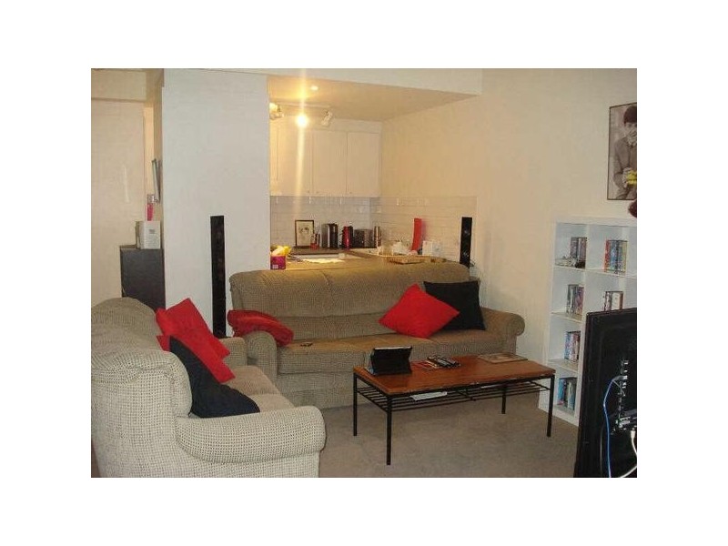 33/151-153  Fitzroy Street, St Kilda VIC 3182