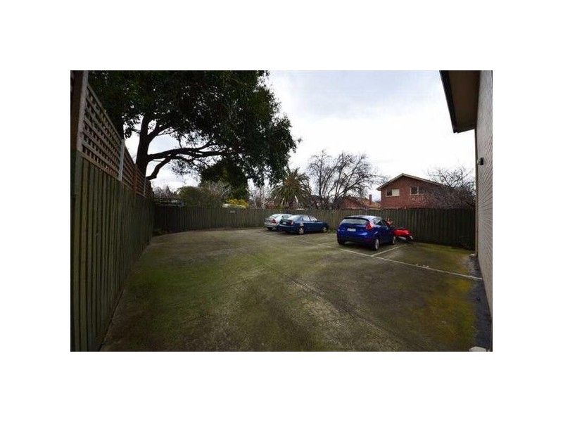 4/104  Alexandra Place, St Kilda East VIC 3183