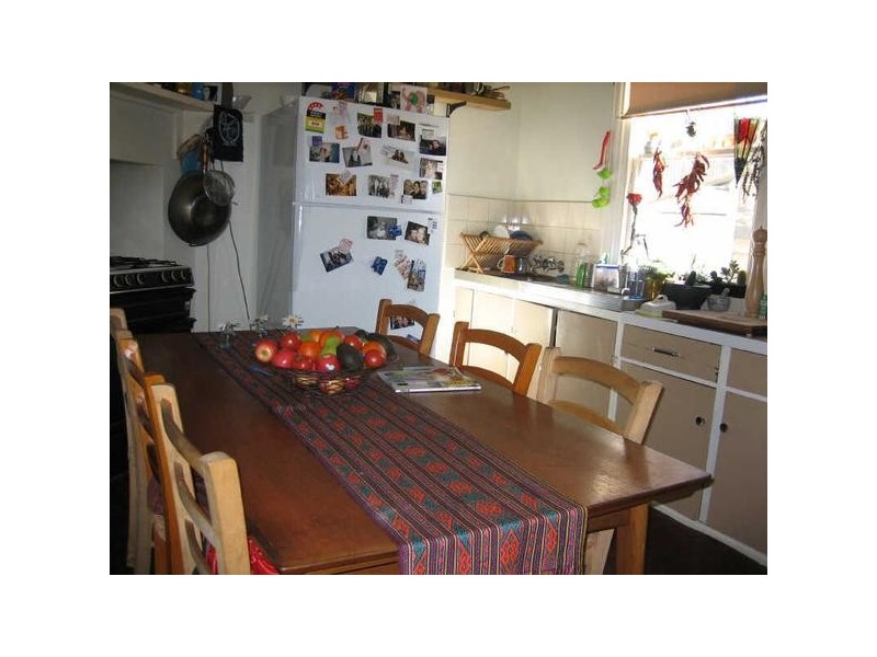 8  Lawson Street, Elwood VIC 3184