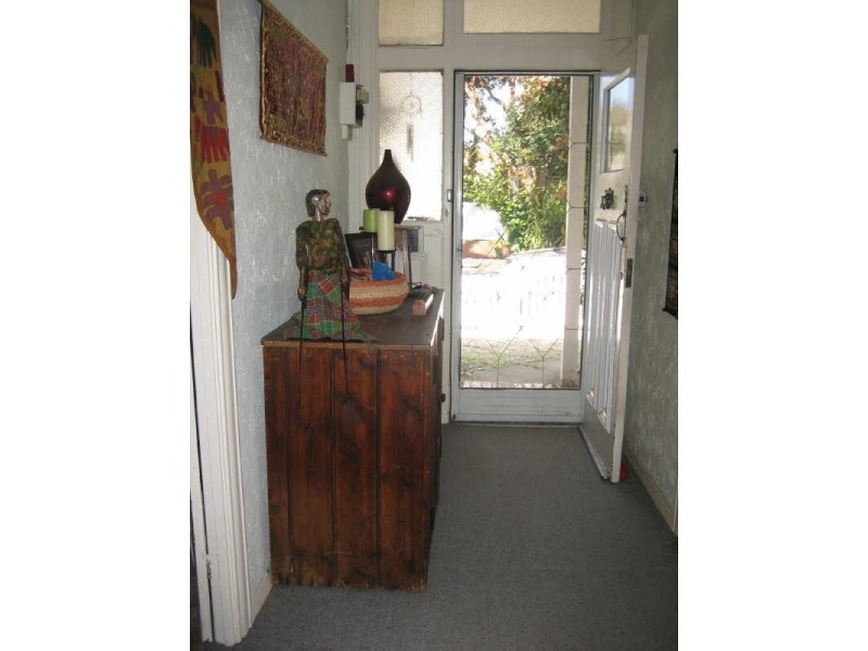 8  Lawson Street, Elwood VIC 3184