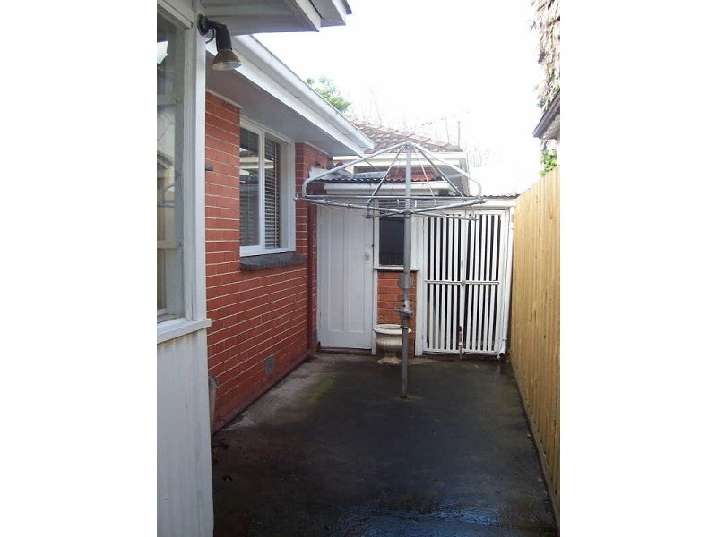 1/9 Addison Street, Elwood VIC 3184