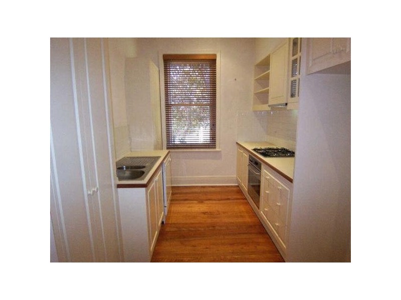 8/8  Ardoch Avenue, St Kilda East VIC 3183