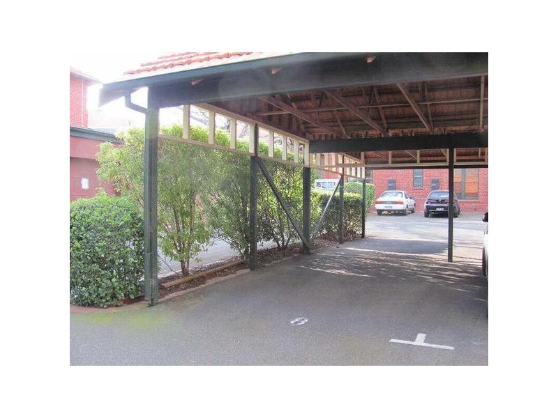 8/8  Ardoch Avenue, St Kilda East VIC 3183