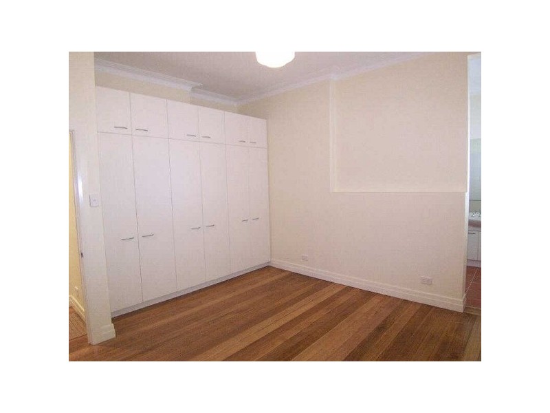 1/313  Barkly Street, St Kilda VIC 3182