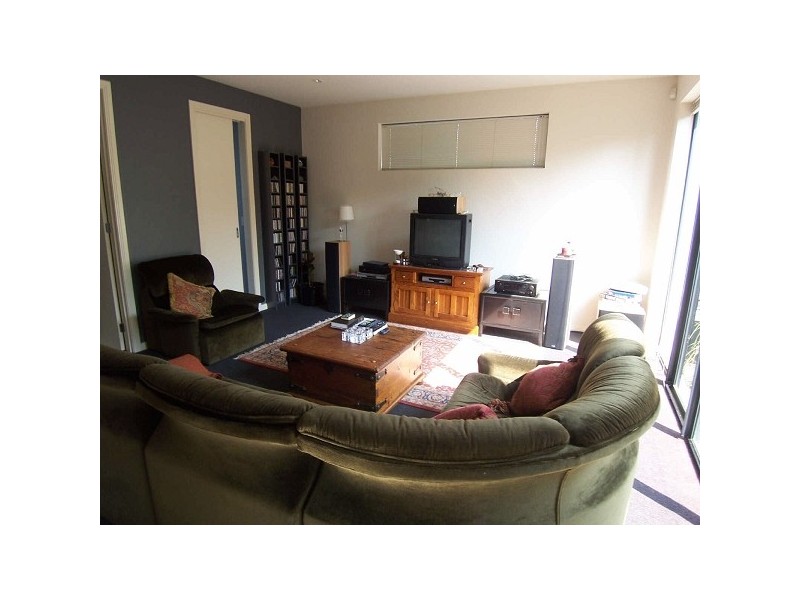 3/21  Allison Road, Elsternwick VIC 3185