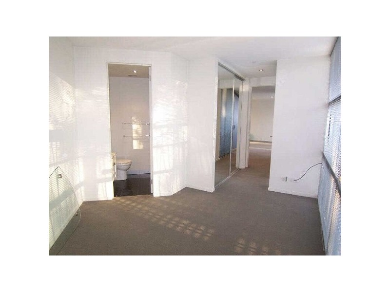 10/568  New Street, Brighton VIC 3186