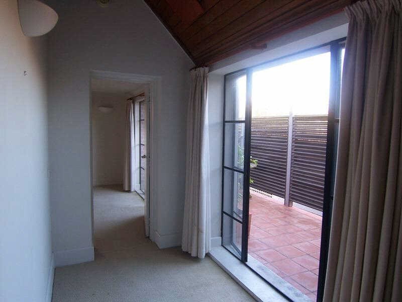 9/20  Marine Parade, St Kilda VIC 3182