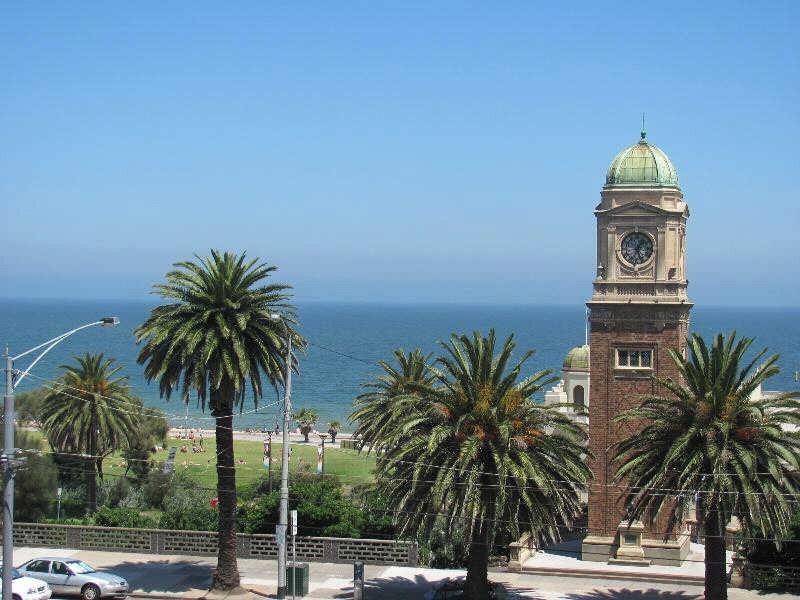 32/13  The Esplanade, St Kilda VIC 3182