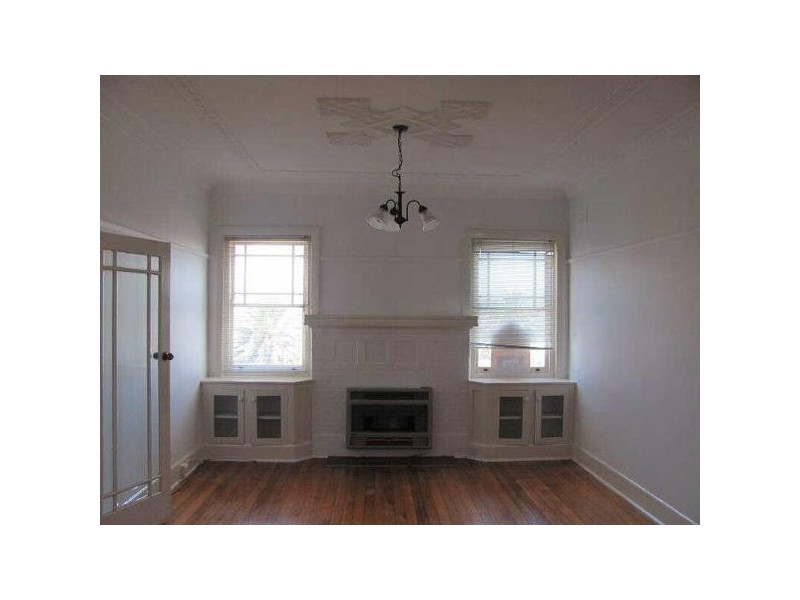 6/23a  The Esplanade, St Kilda VIC 3182