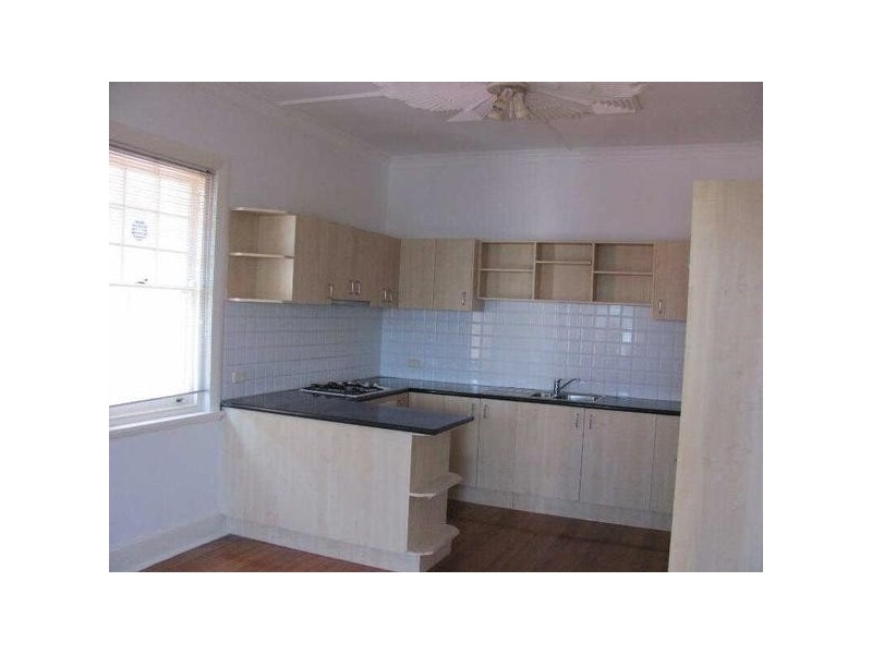 6/23a  The Esplanade, St Kilda VIC 3182