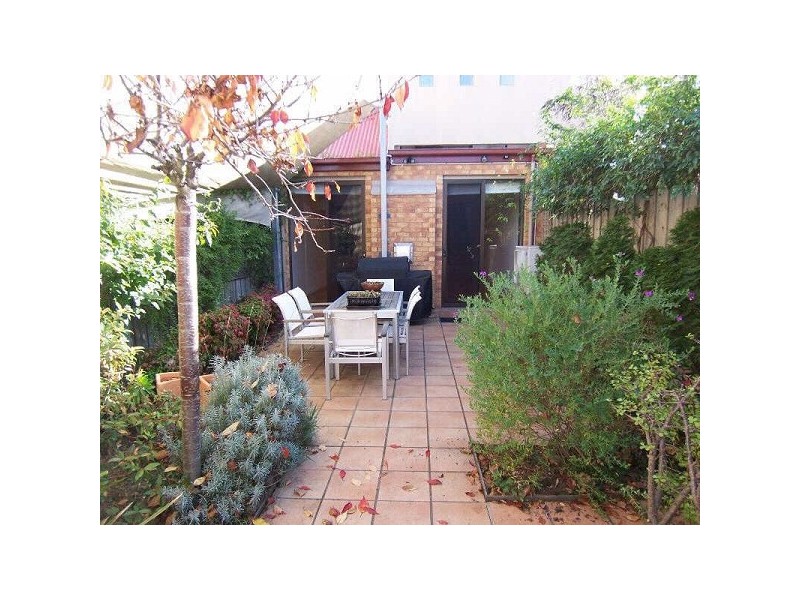 43A  Ruskin Street, Elwood VIC 3184
