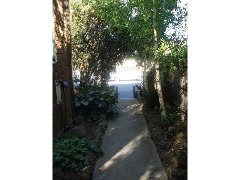 2/16  Cromwell Rd, South Yarra VIC 3141