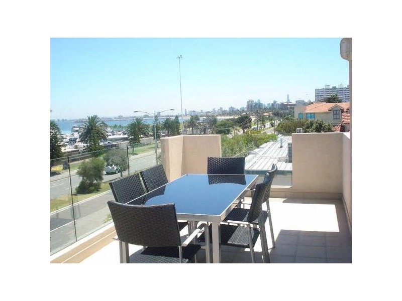 14/45  Marine Pde, St Kilda VIC 3182