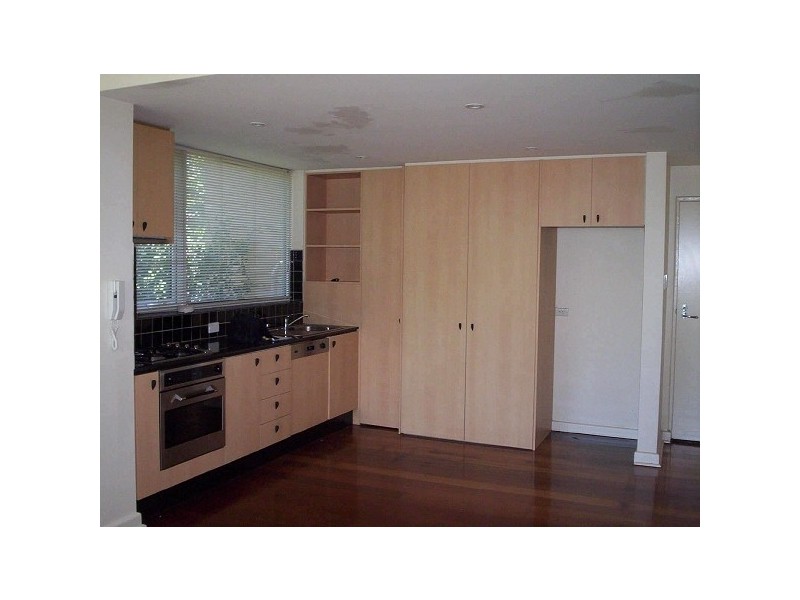 1/17a  Burnett St, St Kilda VIC 3182