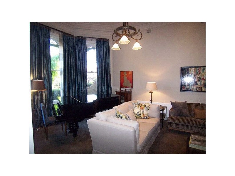 28 Robe Street, St Kilda VIC 3182