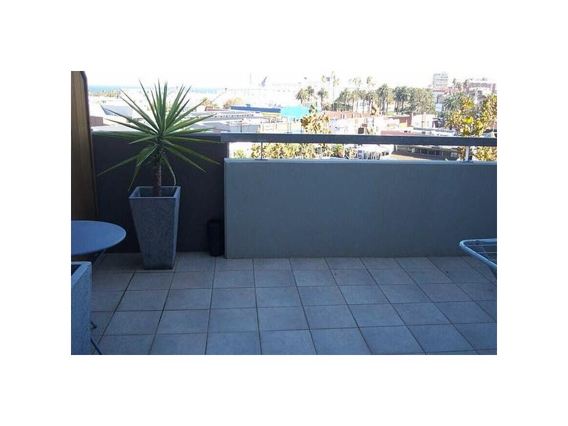 9/185 Barkly Street, St Kilda VIC 3182