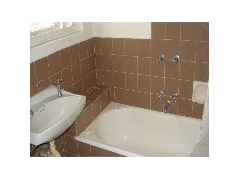 04/93  Argyle Street, St Kilda East VIC 3183