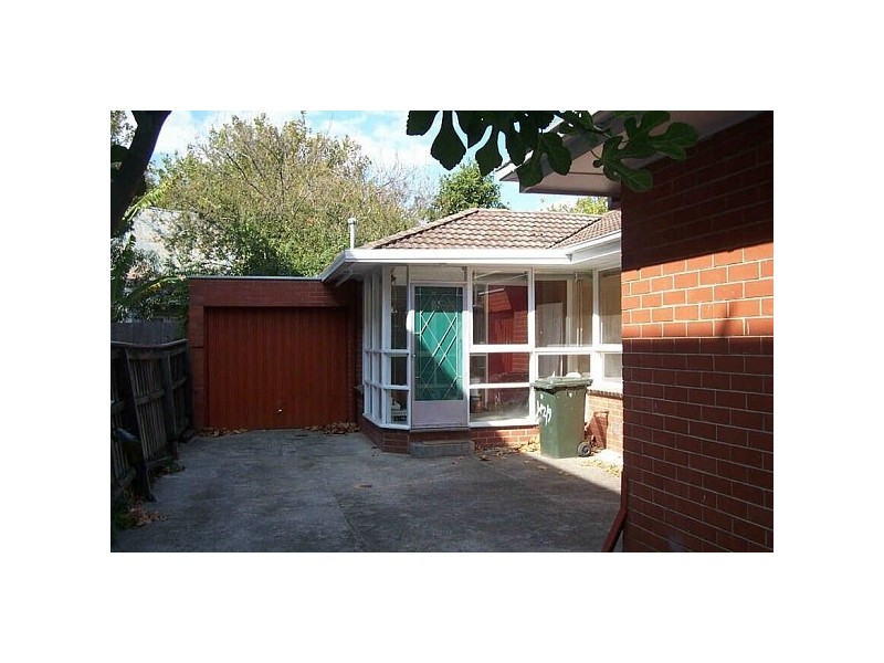 2/9  Addison Street, Elwood VIC 3184